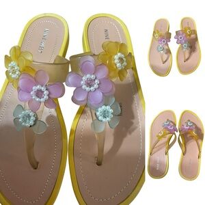 Nine West‎ Nelia Dark Yellow flip flop Thong Flower Sandal - size 8